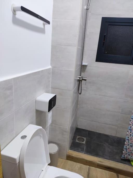 Superbe Appartement Avec Parking Gratuit Et Garde Dakar Buitenkant foto