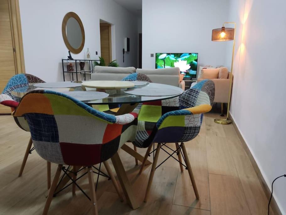 Superbe Appartement Avec Parking Gratuit Et Garde Dakar Buitenkant foto